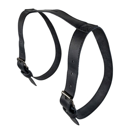 Premium Blanket Carrier by Hide & Drink, featuring adjustable straps for easy transport, made from Full Grain Leather, ideal for camping or travel, hand cut and sewn in La Antigua Guatemala & Oaxaca Mexico.