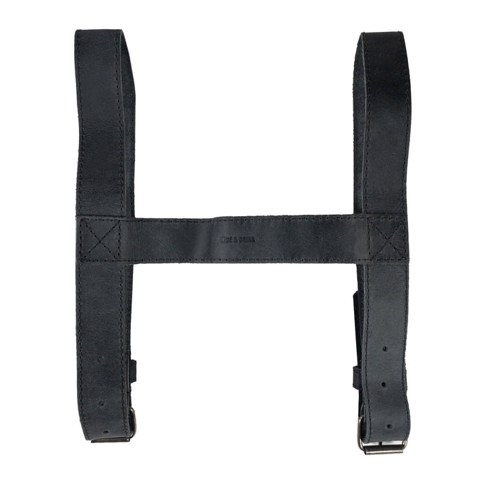 Hide & Drink's versatile Blanket Carrier, crafted from Full Grain Leather, includes adjustable straps, excellent for camping and outdoor activities, embodies artisan craftsmanship from La Antigua Guatemala & Oaxaca Mexico.