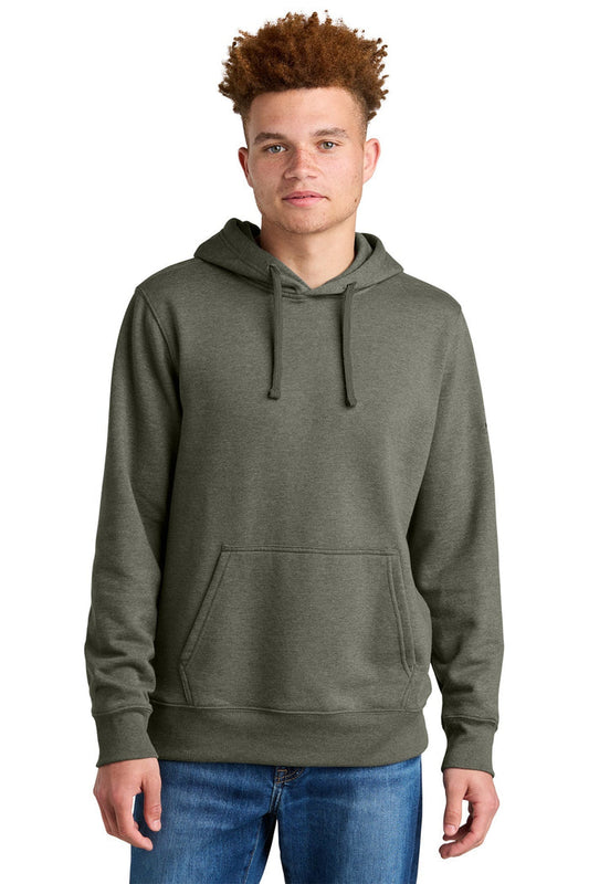 The North Face Sleeve Logo Pullover Hoodie. NF0A8AU0