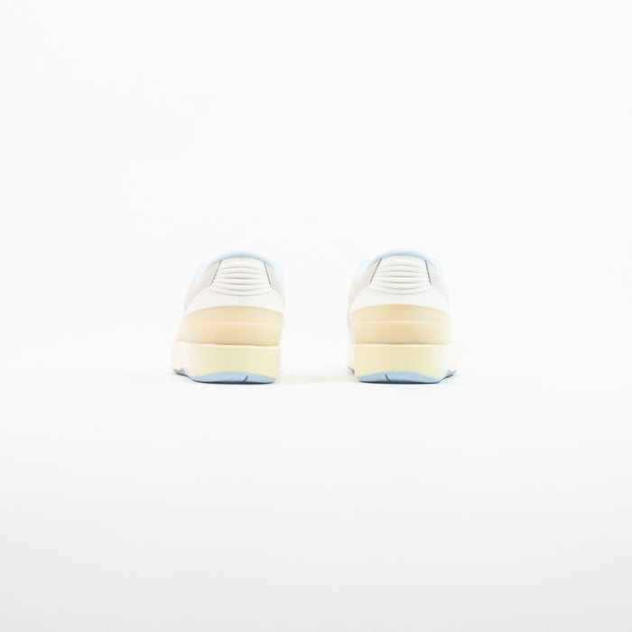 WMNS Air Jordan 2 Retro Low (Summit White/Varsity Red)