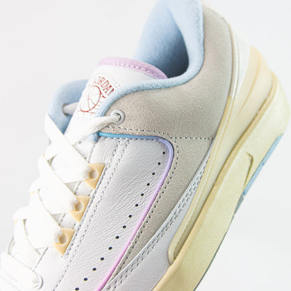 WMNS Air Jordan 2 Retro Low (Summit White/Varsity Red)